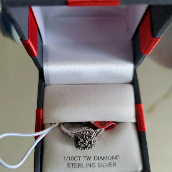 Diamond ring - Picture 3 of 3